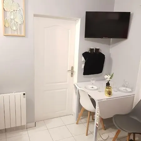 Cosy Bien Comme A La Maison Apartment Eragny
